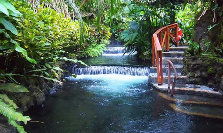 Kostarika - Tabacon Hot Springs